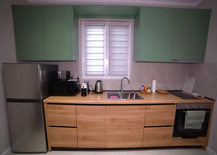 Center Oasis * Tiran